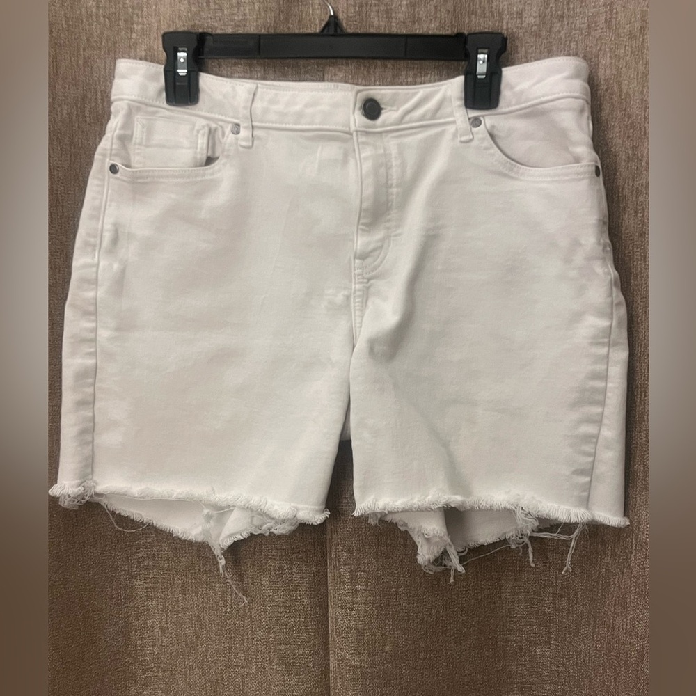 Simply Vera Vera Wang White Jean Shorts